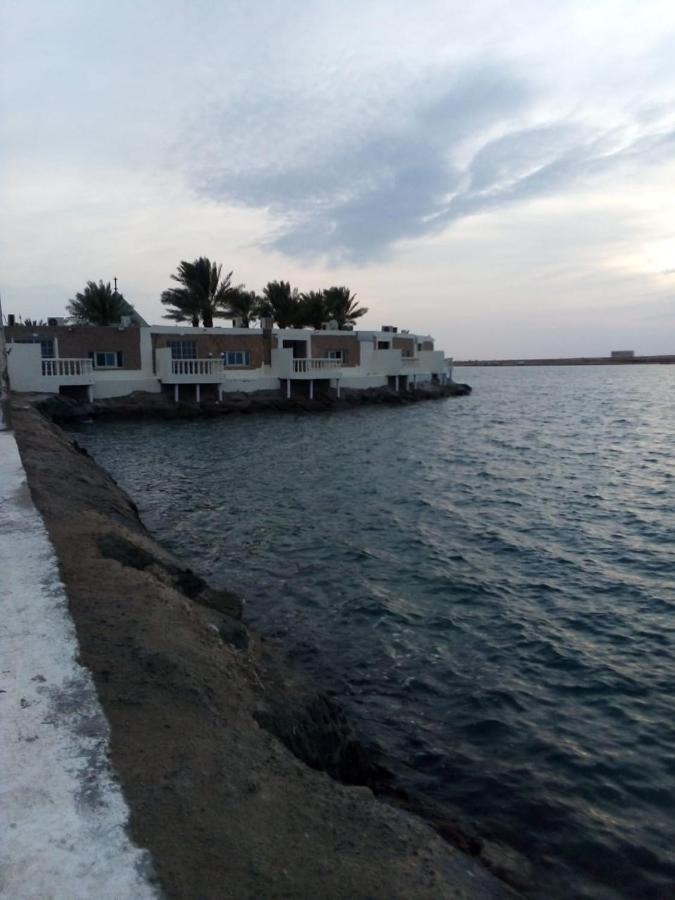 Al Ahmadi Plaza Resort Janbu Kültér fotó