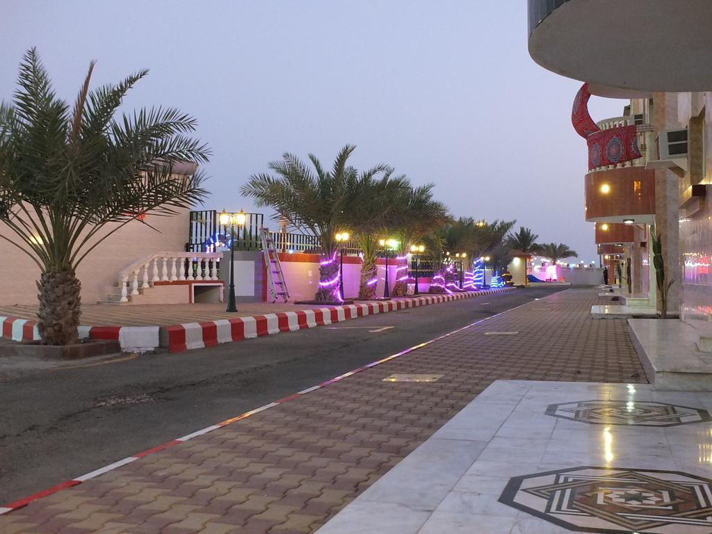 Al Ahmadi Plaza Resort Janbu Kültér fotó