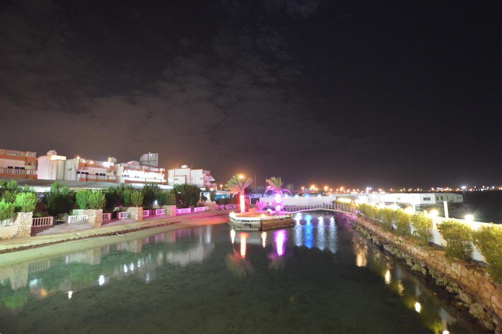 Al Ahmadi Plaza Resort Janbu Kültér fotó