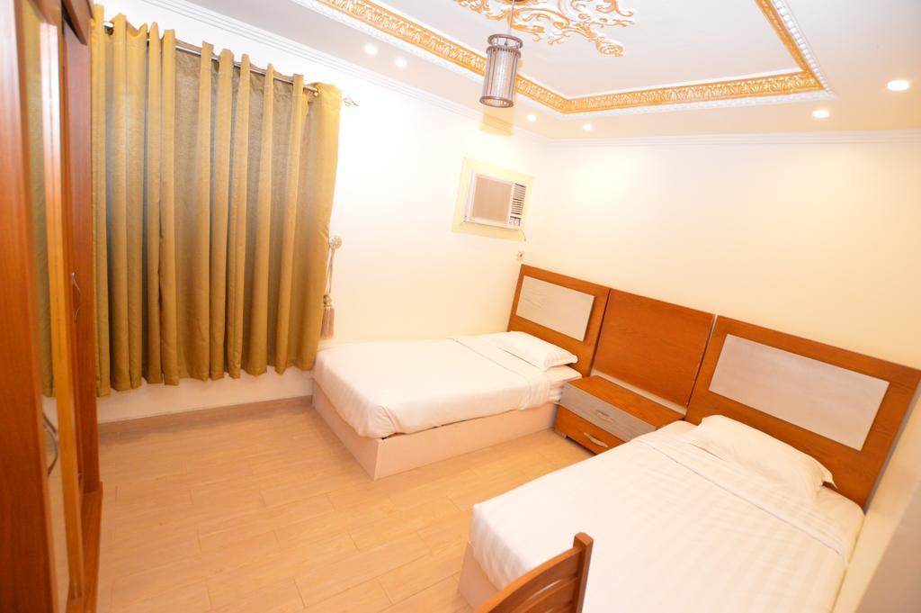 Al Ahmadi Plaza Resort Janbu Kültér fotó
